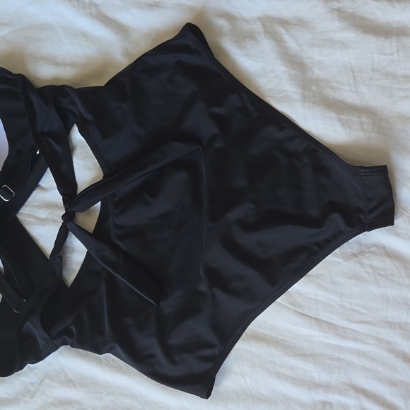 One piece tummy control swimsuit - Picture 8 of 11